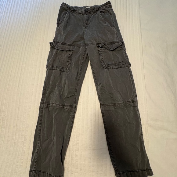 Garage Women's Gray Cargo Pants - Picture 1 of 1